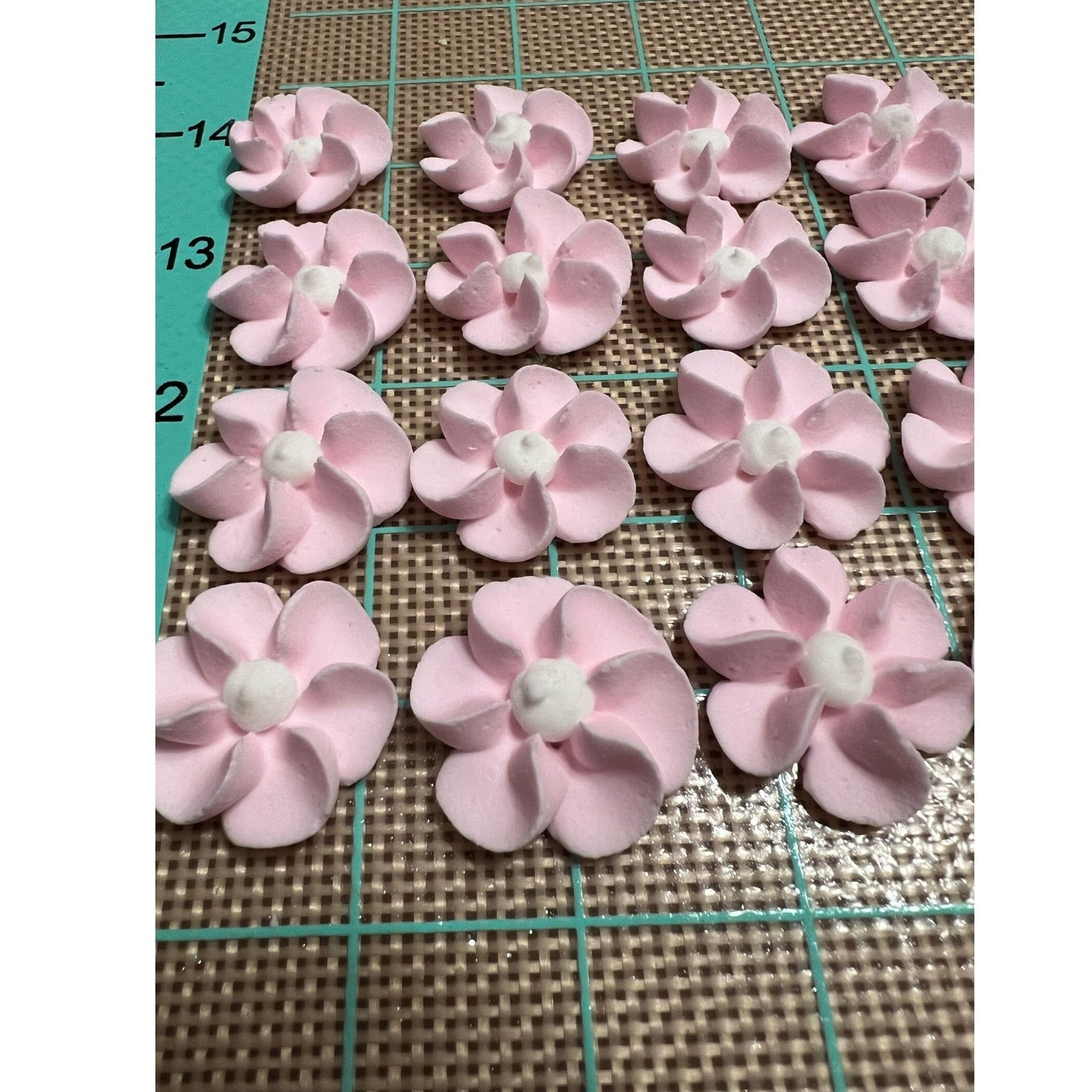 Royal Icing Flowers Large Soft Pink Edible Drop Flowers Sugar Flowers for Cake Decorating Cookie Decor Cake Toppers