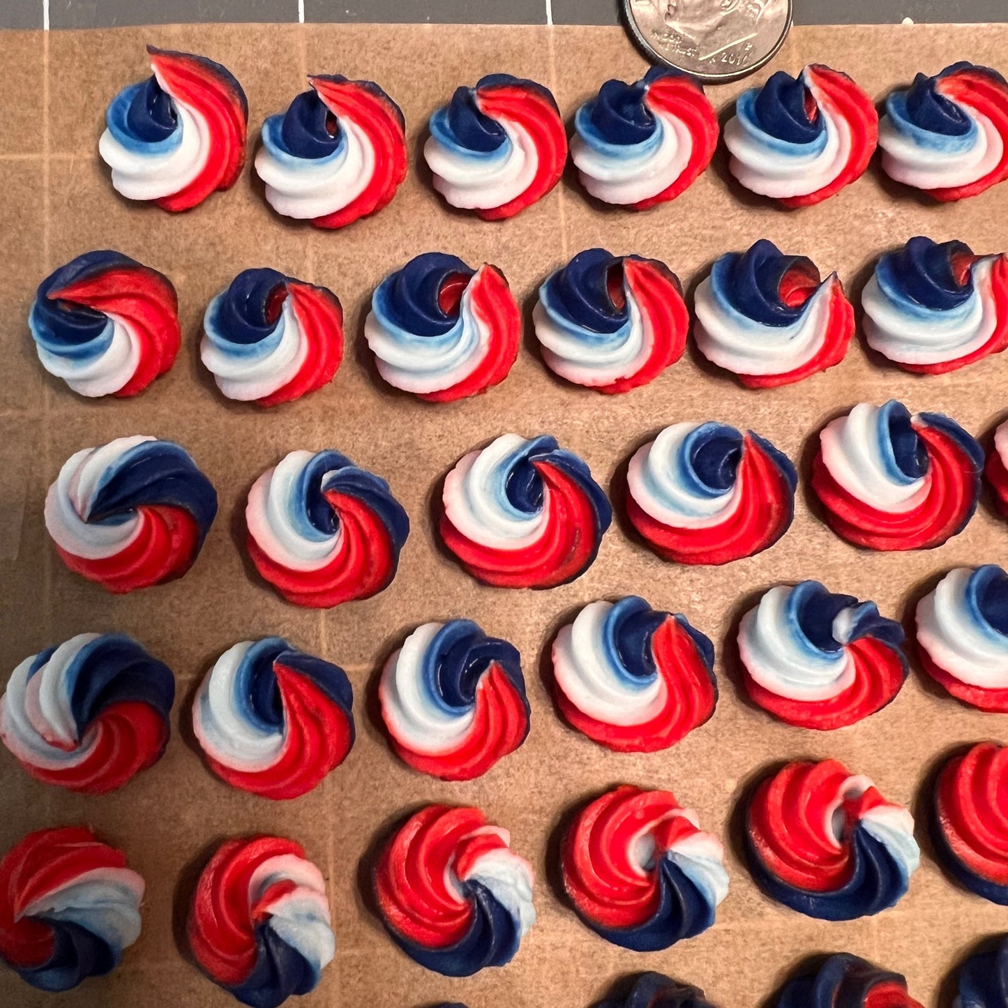 July 4th Edible Sugar Flowers Patriotic Rosettes Royal Icing Flowers for Fourth of July Edible Cake Decorations