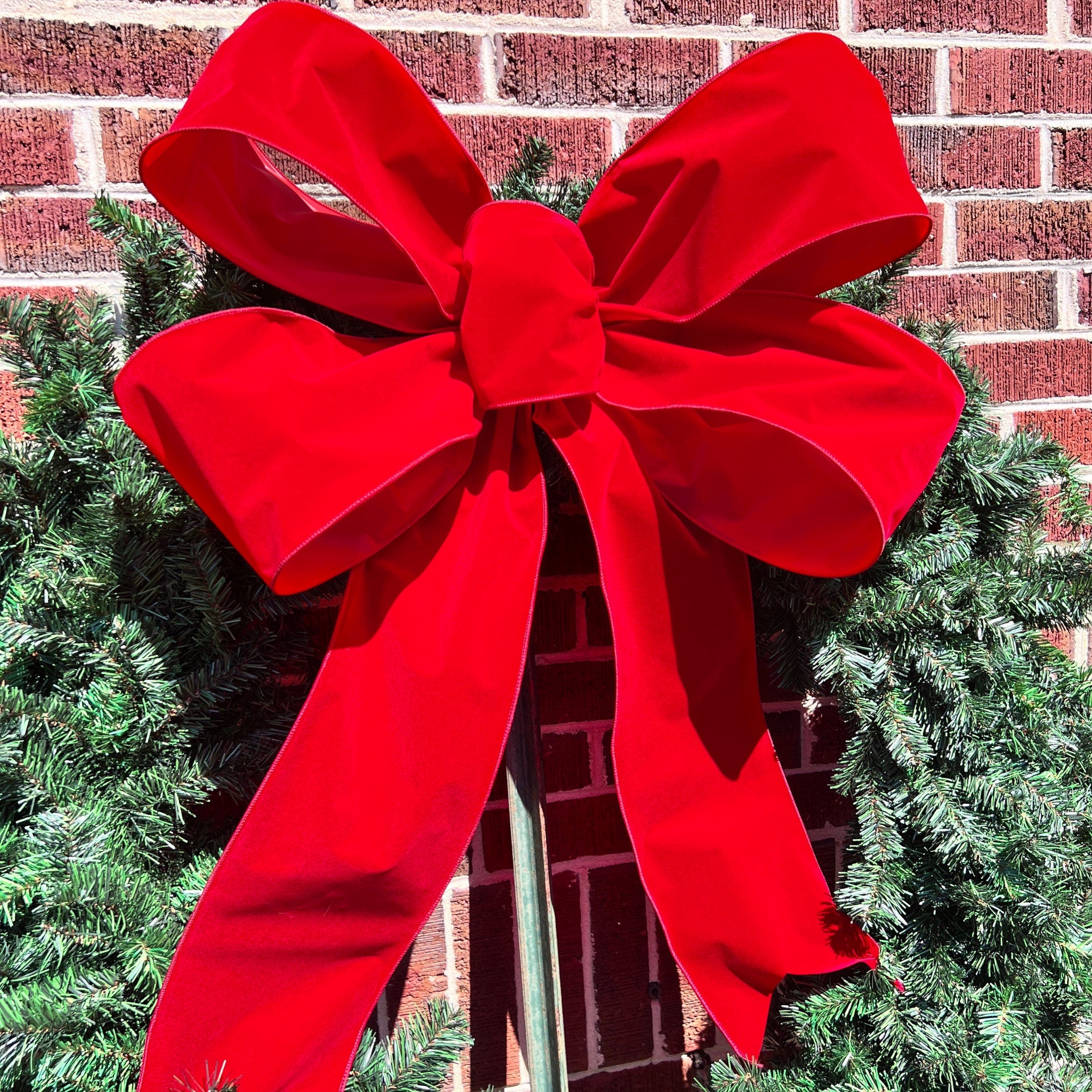 Large Outdoor Christmas Bowsnull