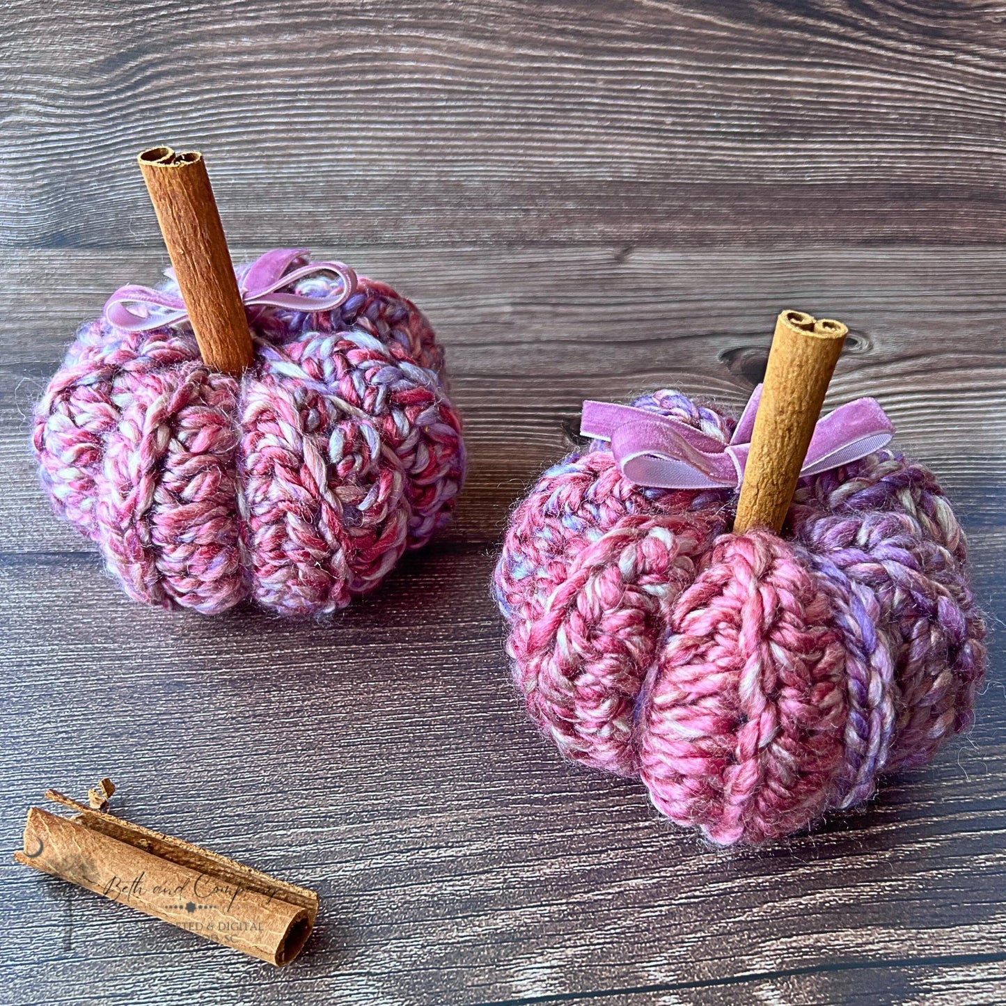 Handmade Small Lavender Pink Crochet Pumpkin – Fall Decor, Neutral Farmhouse Style, Tiered Tray Accent, Autumn Table Centerpiece