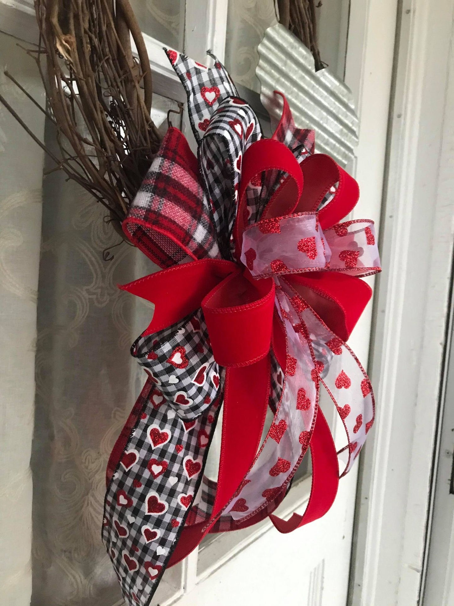 Farmhouse Valentine's Day Black and White Buffalo Plaid Wreath with Galvanized Heart