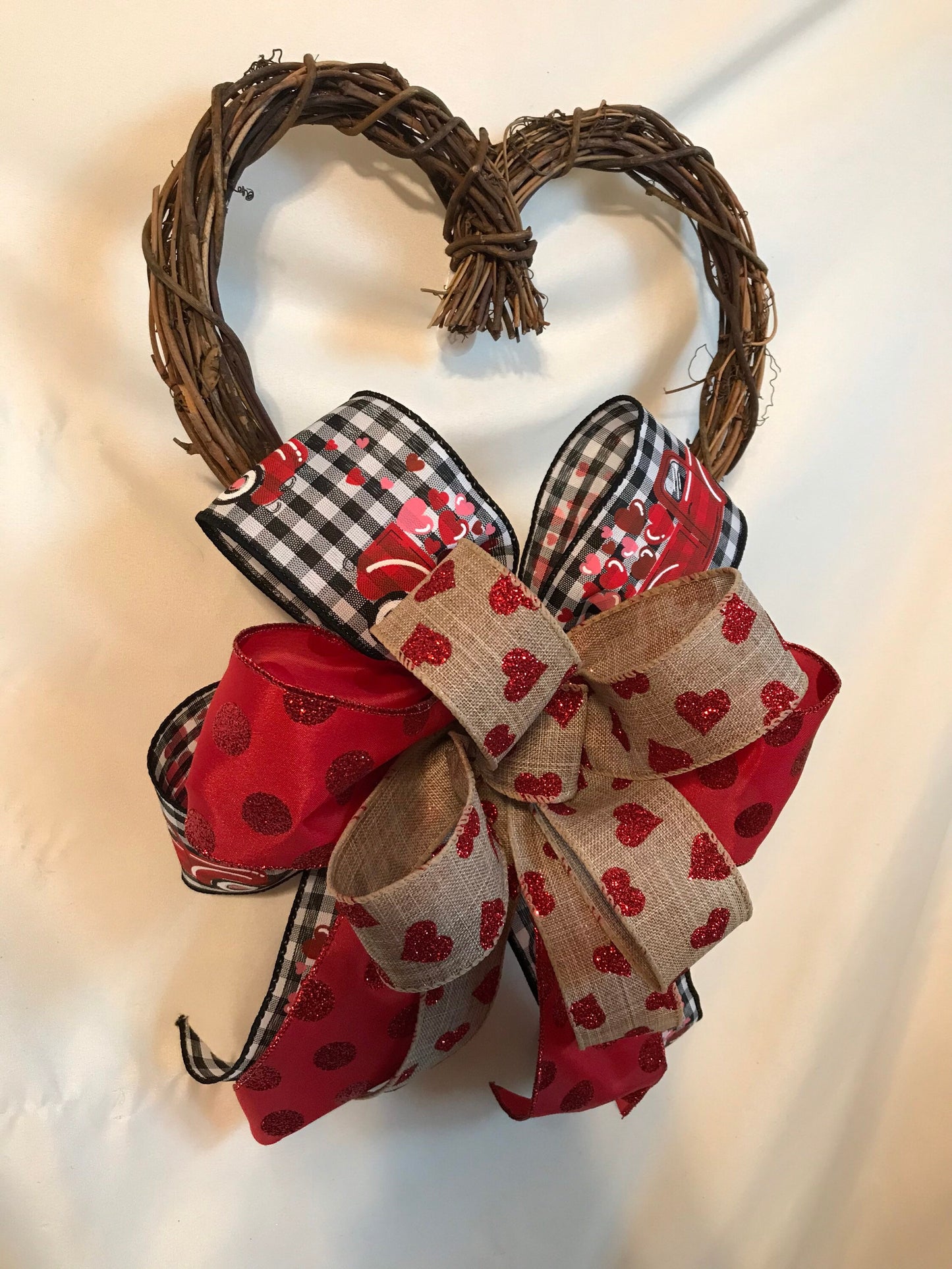 Valentine's Day Heart Wreath, Valentines Heart Shaped Wreath, Valentines Day Decor for front door, Mixed Ribbon wreath, front door decor