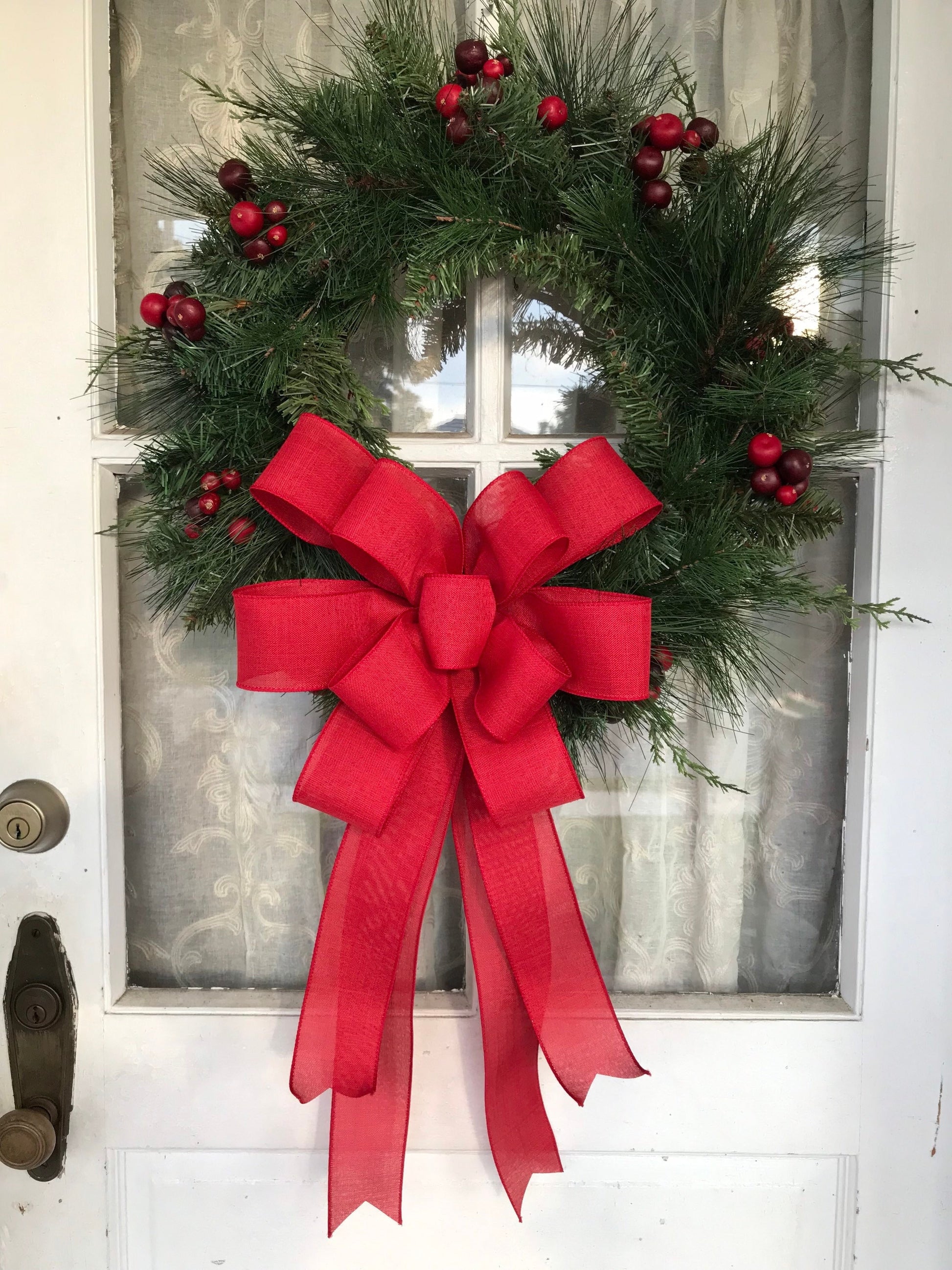 How to Decorate a Wreath With Wide Ribbon: Stunning DIY Ideas