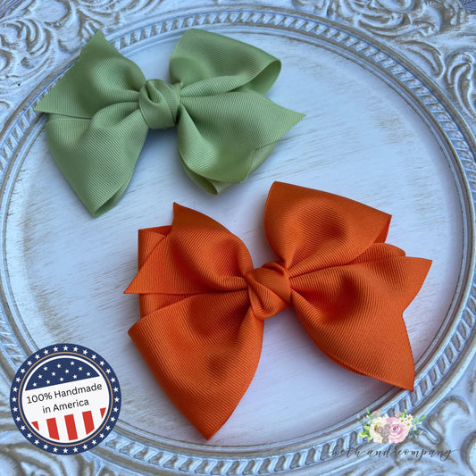 Hair Bow for Girls Grosgrain Hair Accessories Grosgrain Ribbon Lots of Colors  Coquette Bows  Pinwheel bow Hairbows Hand Made in America