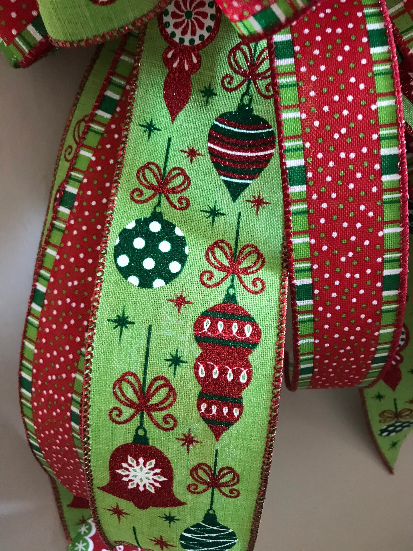 Retro Christmas Ornament Wreath Bow, Lime Green Bow