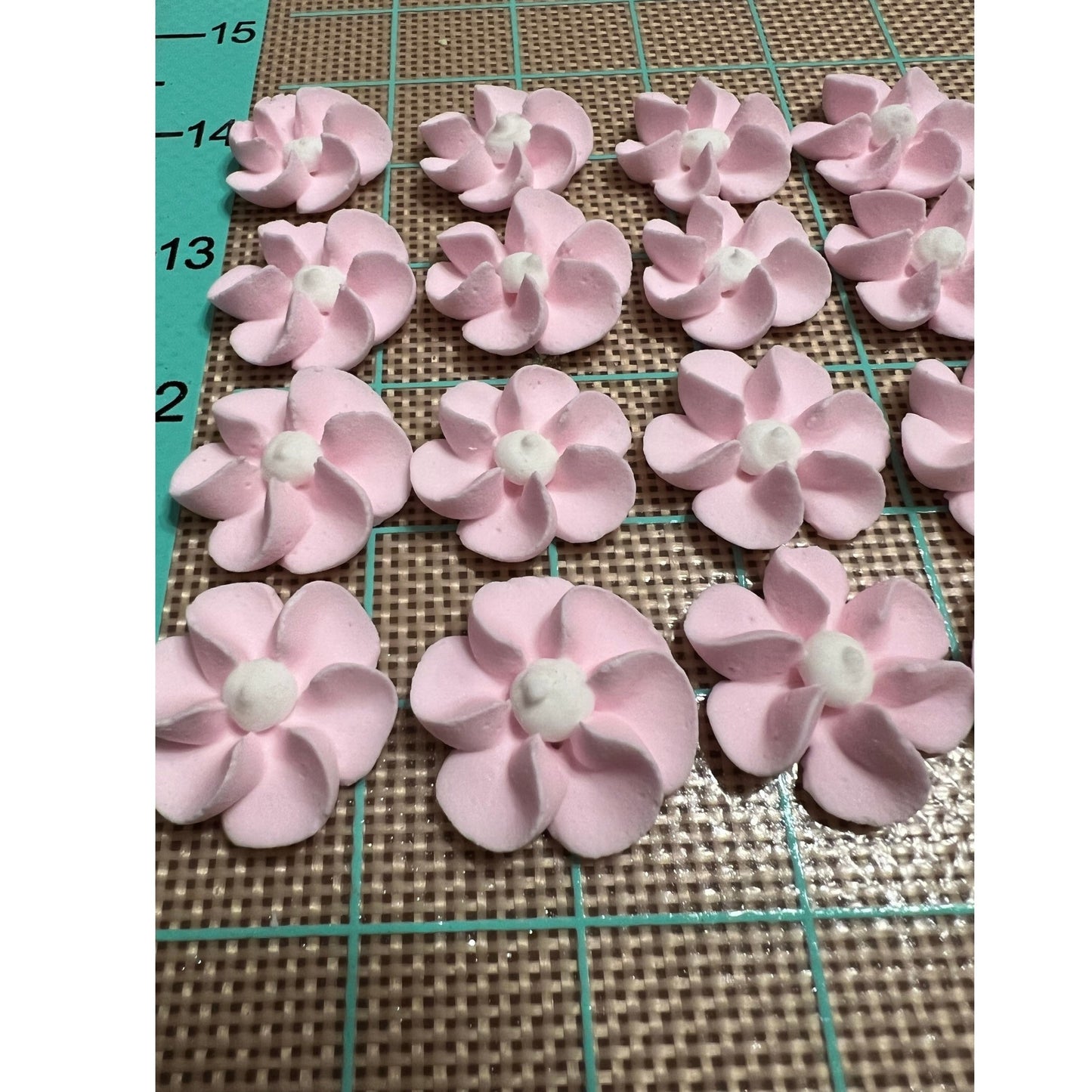 Royal Icing Flowers  Large Soft Pink Edible Drop Flowers  Sugar Flowers for Cake Decorating