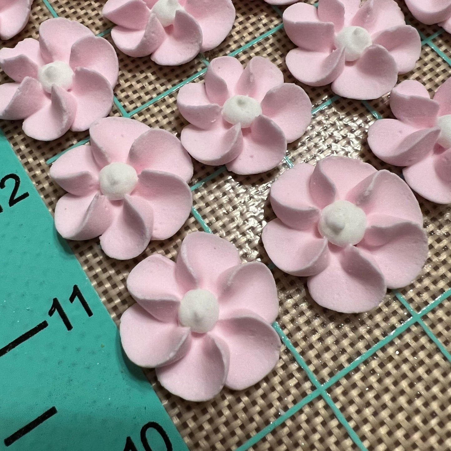 Royal Icing Flowers  Large Soft Pink Edible Drop Flowers  Sugar Flowers for Cake Decorating